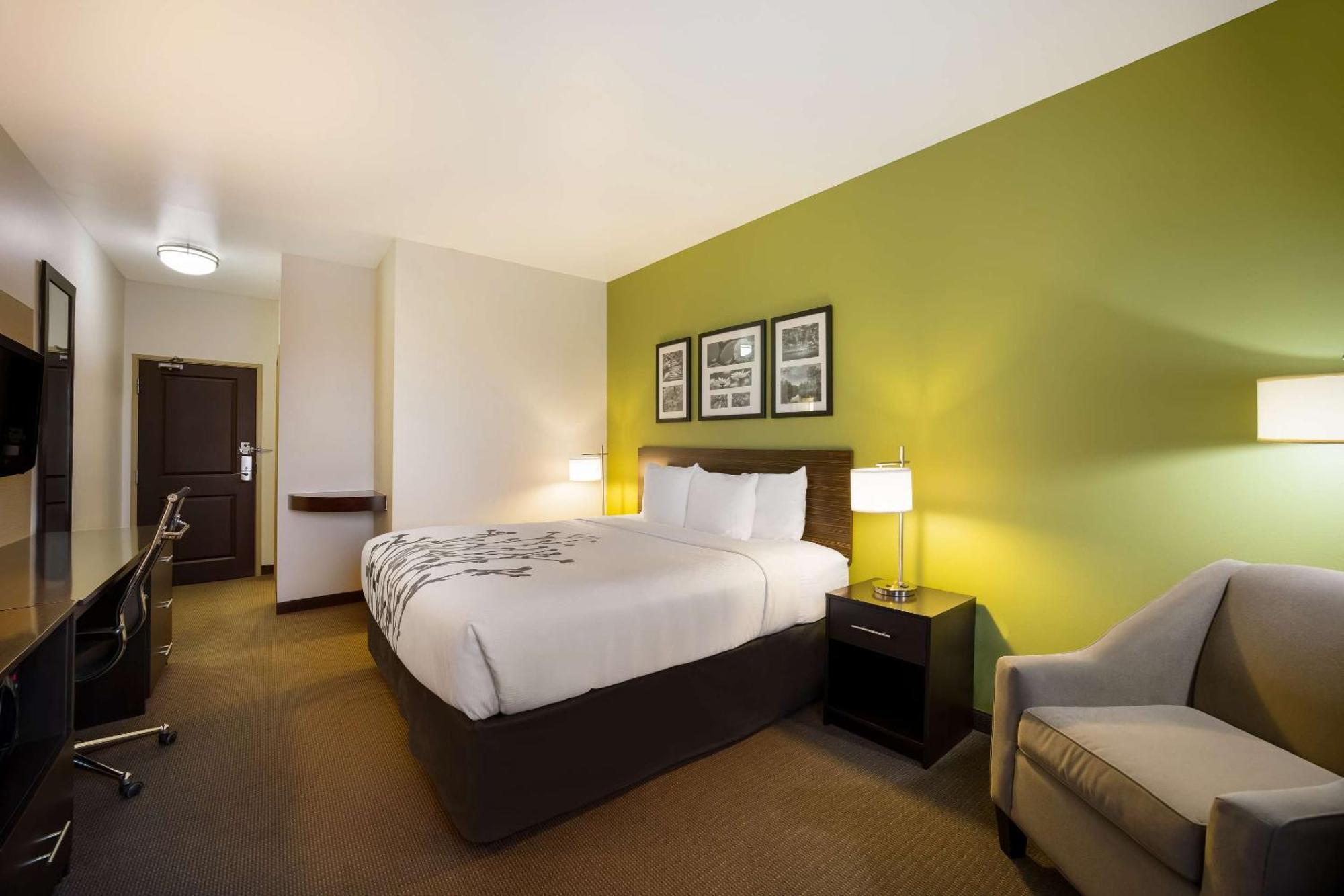 Sleep Inn & Suites Колби Экстерьер фото