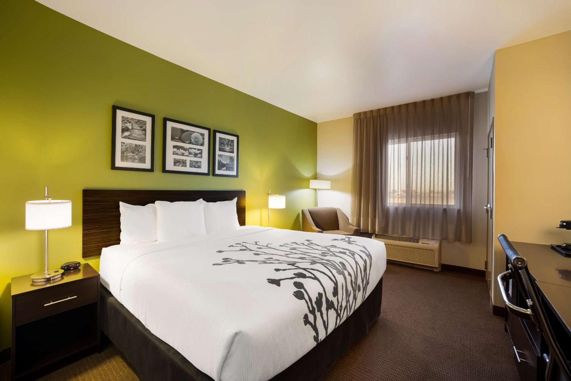 Sleep Inn & Suites Колби Экстерьер фото